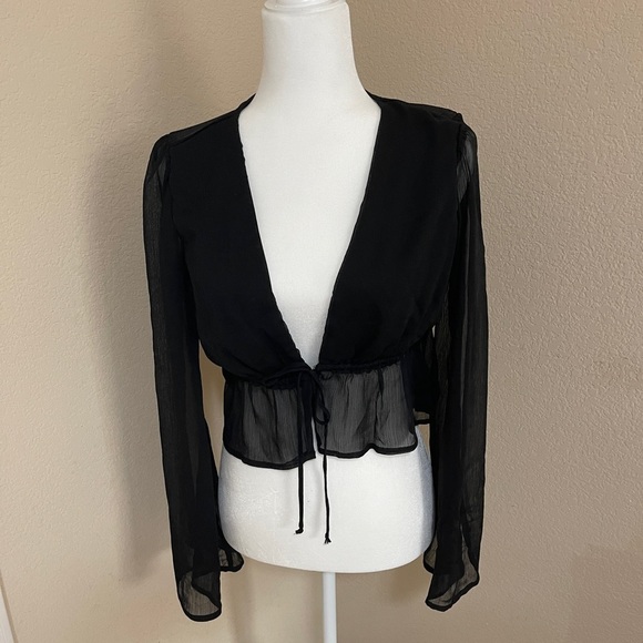 wild fable Tops - Wild Fable Sheer Cropped Boho Top